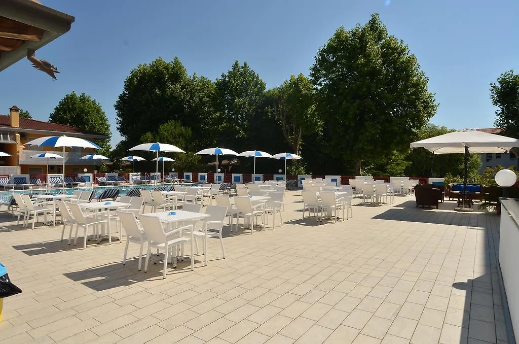 Hotel Germania Bibione 3*,